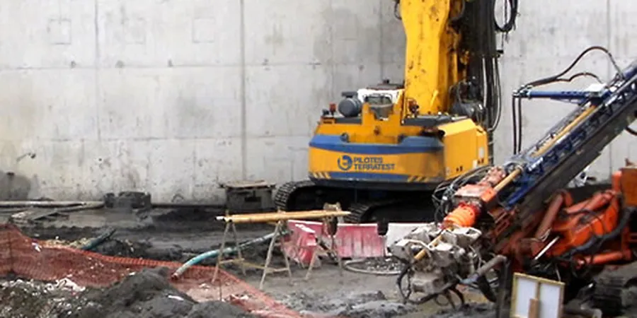 Diseño de Inyecciones (Grouting) en Antofagasta: Tratamiento de Suelos Salinos y Roca Fracturada